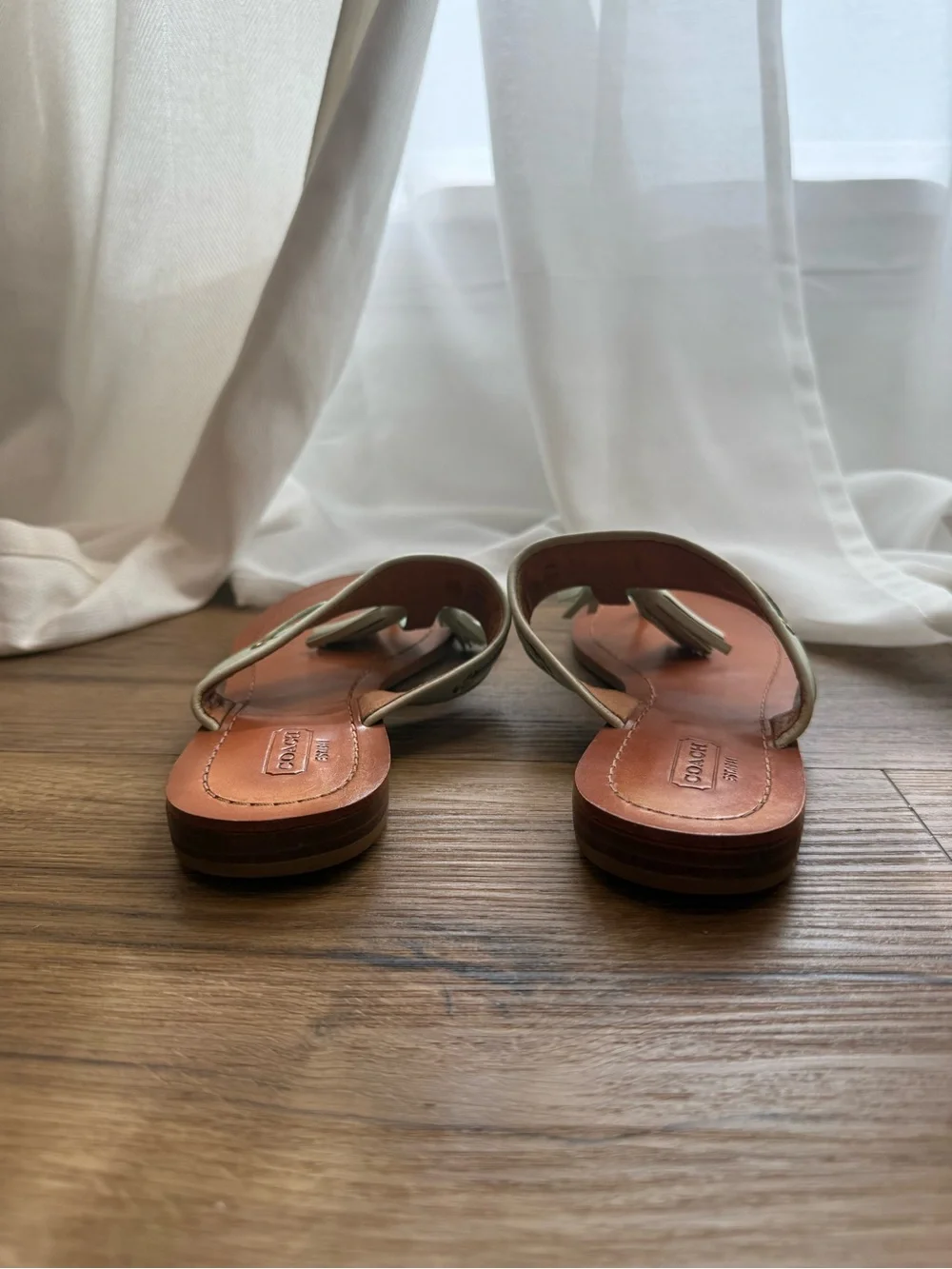 Coach Women's Teal/Green Tassel Leather Thong Sandals with Tan Footbed